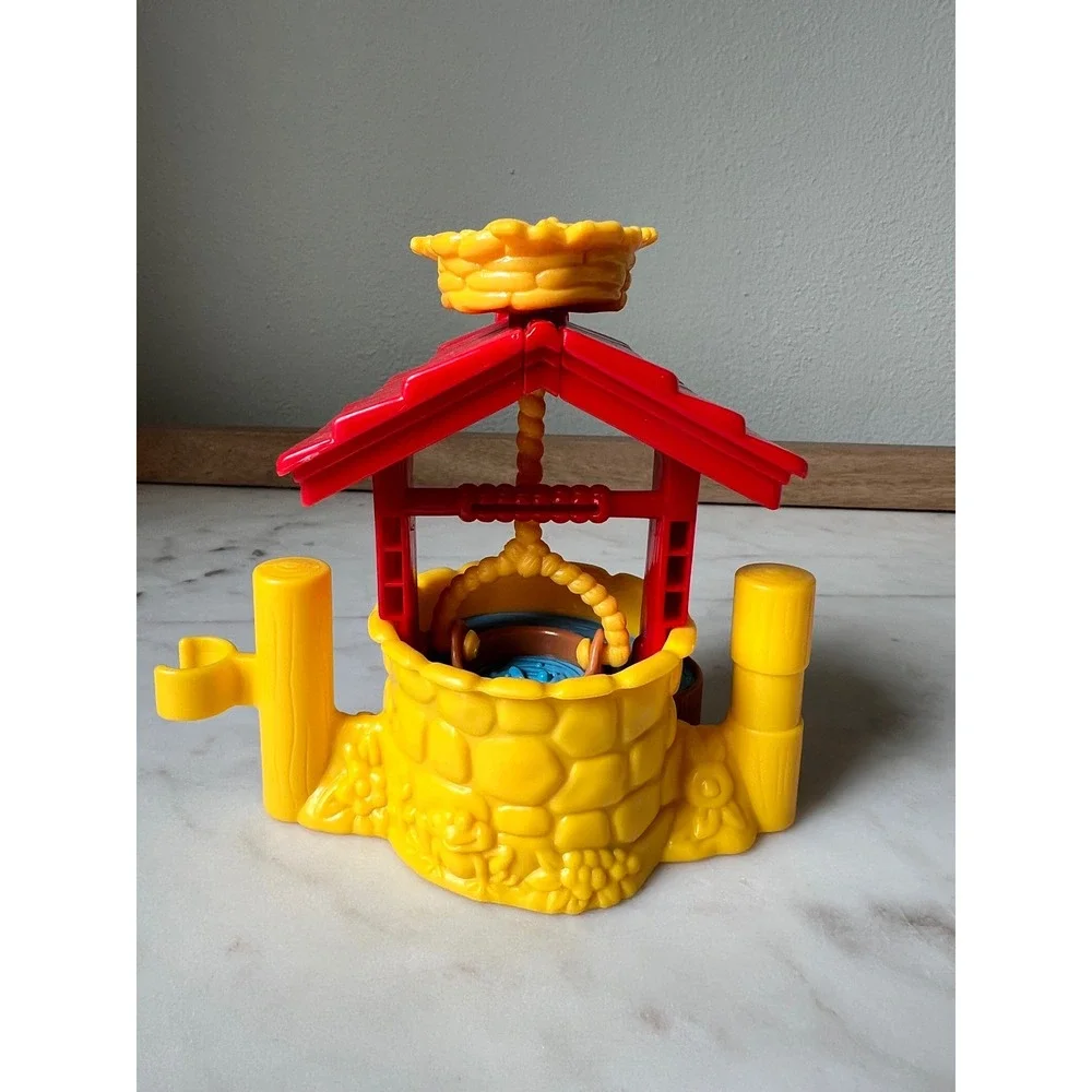 Little People Baby Farm Animals Sonya Lee Mama Duck Fence Wishing Well 2003